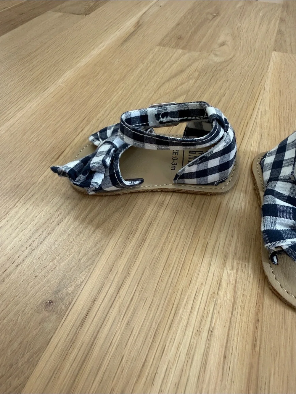 GAP Navy and White Plaid Bow Baby Sandals